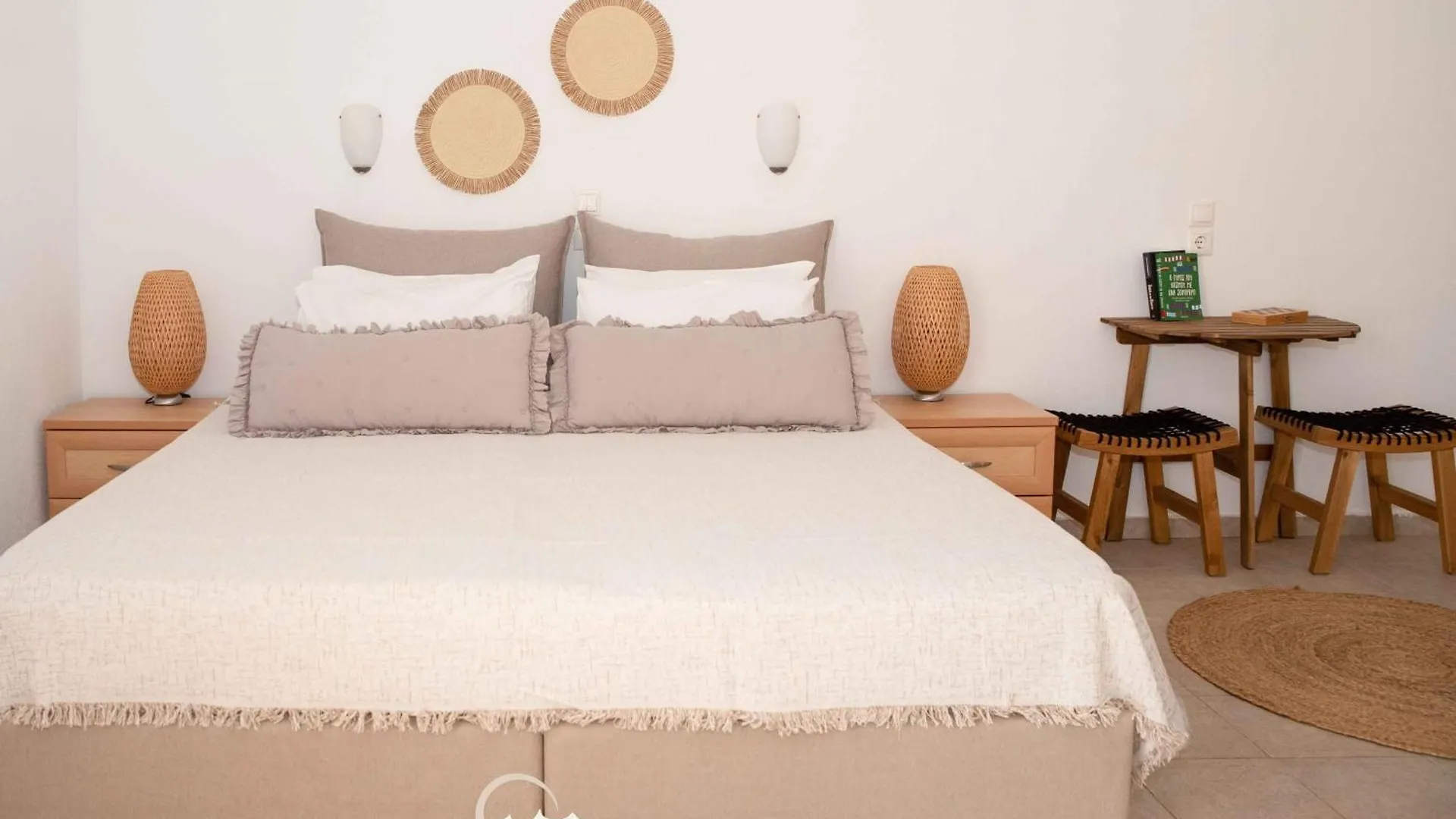 Athos Mare Holiday Studios 佩科霍里 公寓式酒店